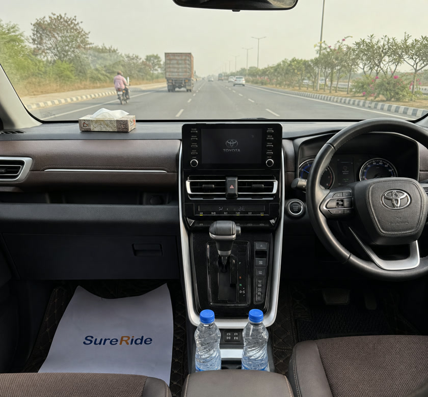 Innova Hycross fleet vehicle