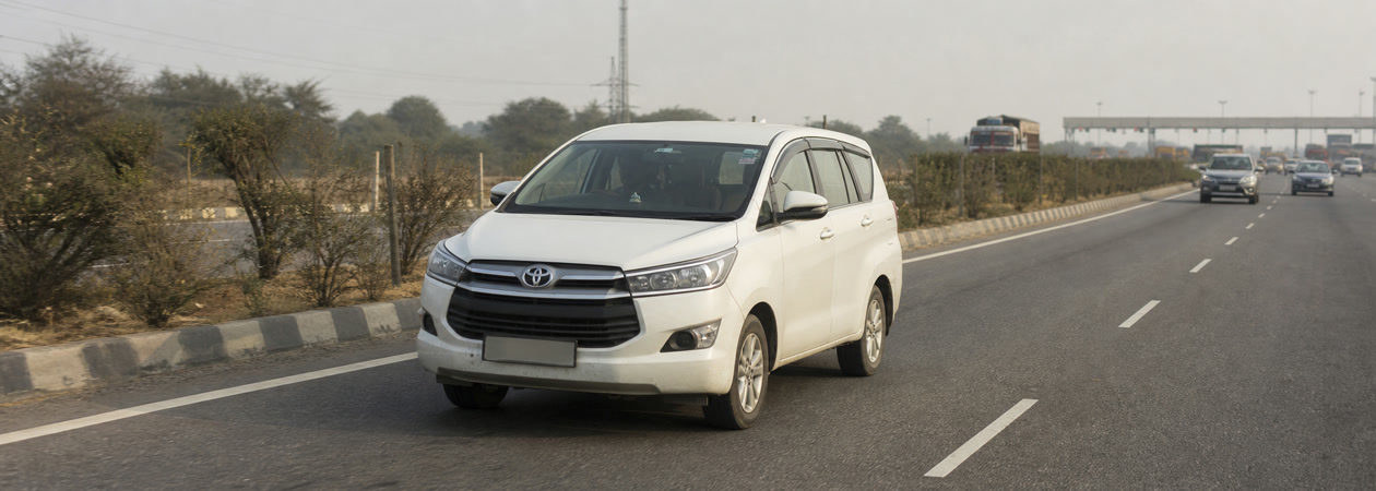 Innova Crysta on NH-48